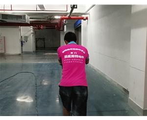 廈門金帝中洲濱海城地下車庫，金剛砂地坪和固化劑地坪